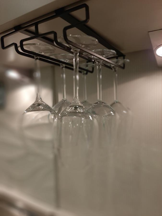 Design Apartment- 24H Self-Check-In - Bis 4 Pers - Parkplatz - Wifi - Balkon -Terrasse - In Direkter Weihernaehe - Radwege Schiffweiler Exterior photo